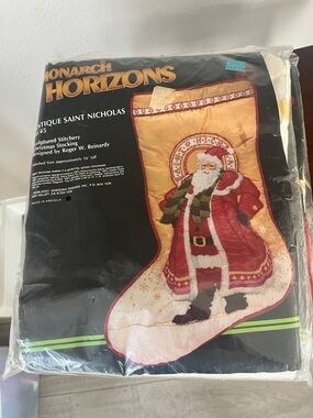 NEW Monarch Horizons Stocking KIT sculptured antique Saint Nicholas Reinardy 16”